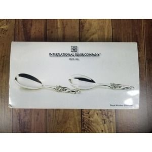 New International Silver Company 2 Piece 10 1/4” Spoon And ForK Ribbon Serving